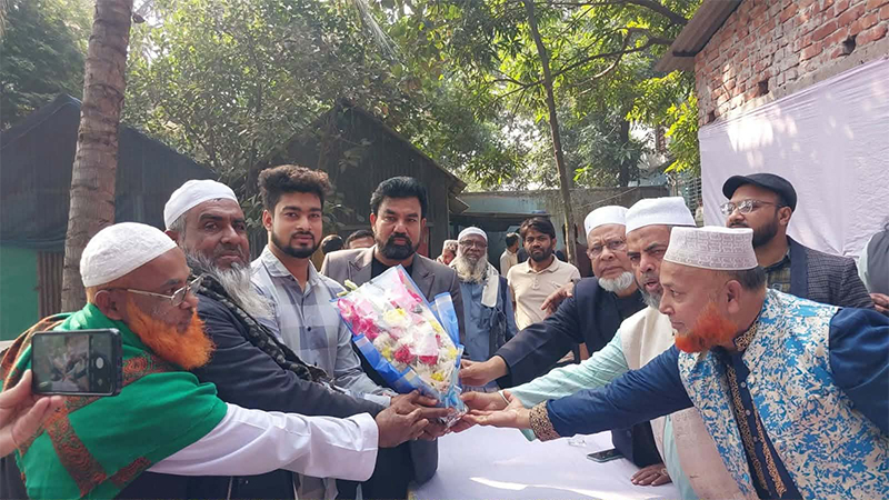 রাজধানীর খিলগাঁওয়ে বাংলাদেশ জামায়াতে ইসলামীতে যোগ দিয়েছেন ইসলামী আন্দোলনের ওয়ার্ড সভাপতিসহ ১০ নেতাকর্মী